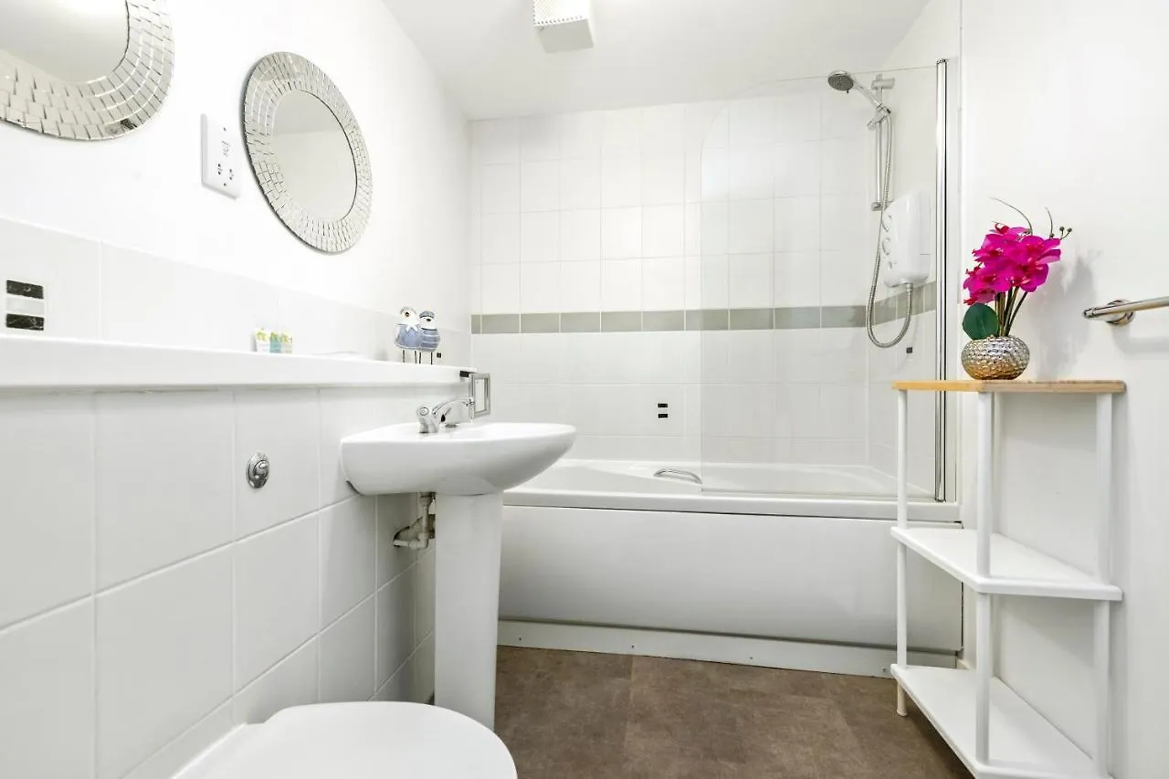 אדינבורו Joivy Modern 2 Bed Flat Near Murrayfield Stadium