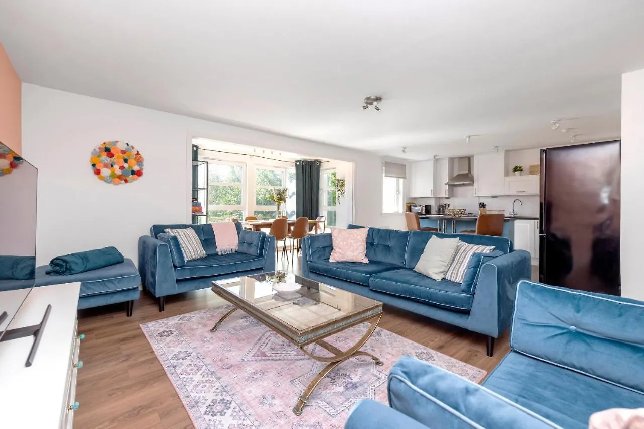 אדינבורו Joivy Modern 2 Bed Flat Near Murrayfield Stadium